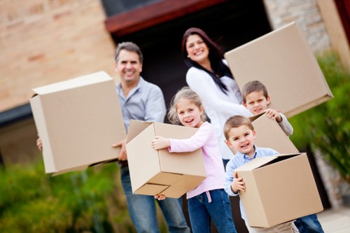 Load-based and cubic-yard quotation options for East London removals